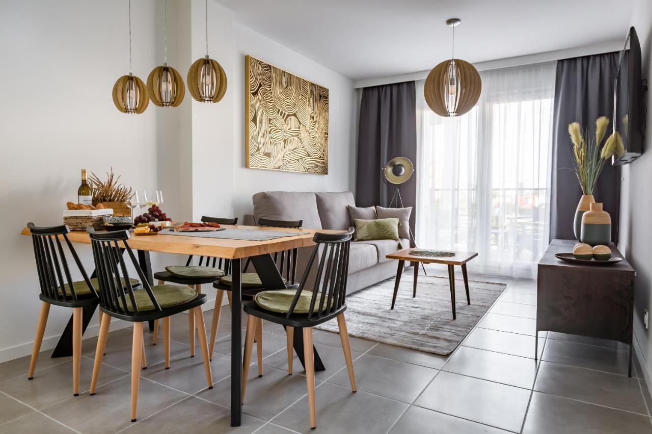 Sunny Apartment In Denia With Outdoor Swimming Pool And Garage Parking Place Included, 300M From The Sandy Beach Exteriör bild
